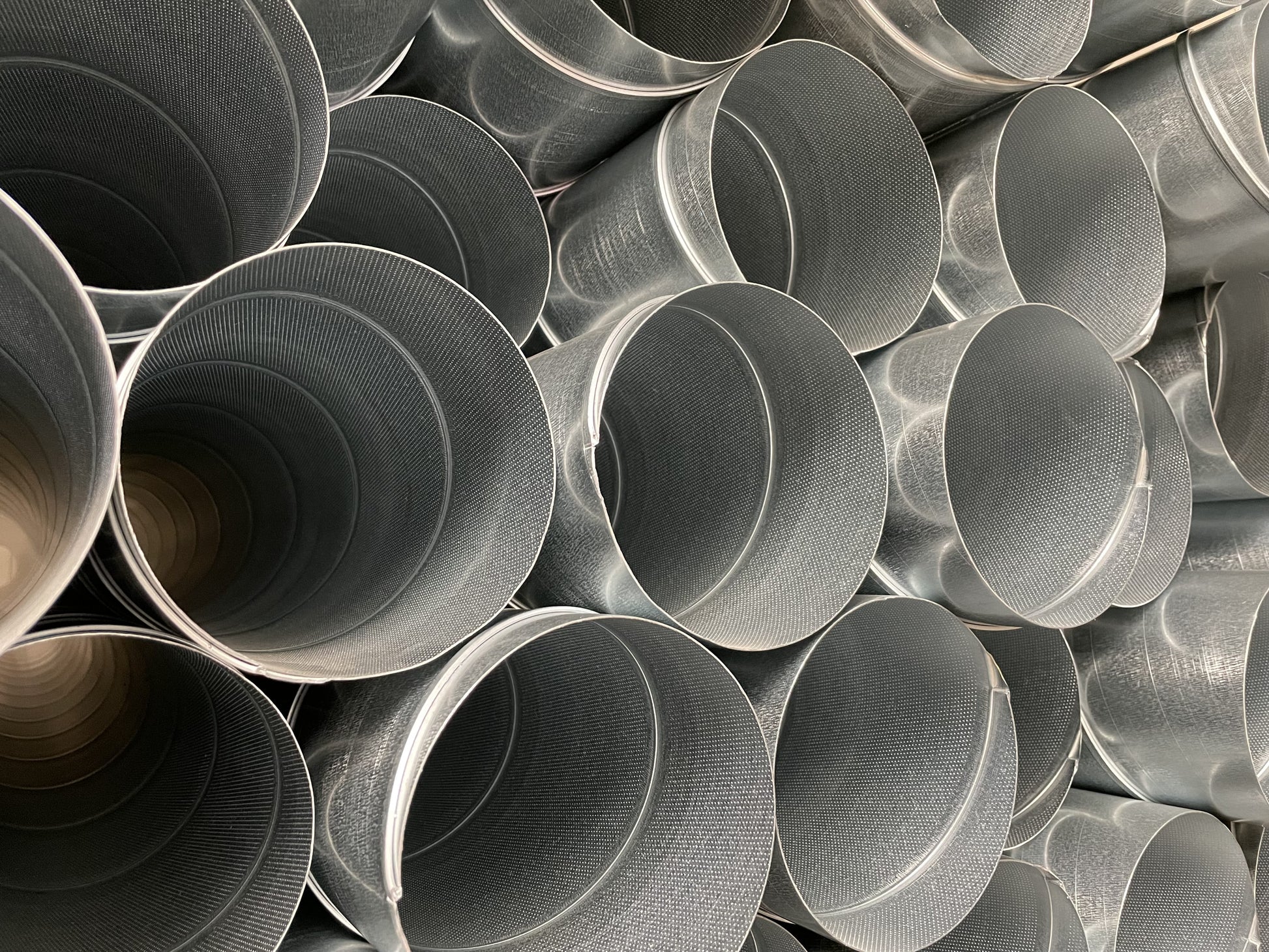 Galvanised Steel Spiral Duct for ventilation systems that conforms to DW144.